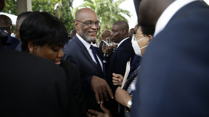 Premijer Haitija Arijel Anri podneo ostavku: Kriza zbog bandi se nastavlja, u 2024. ubijeno ili povređeno 2.500 ljudi