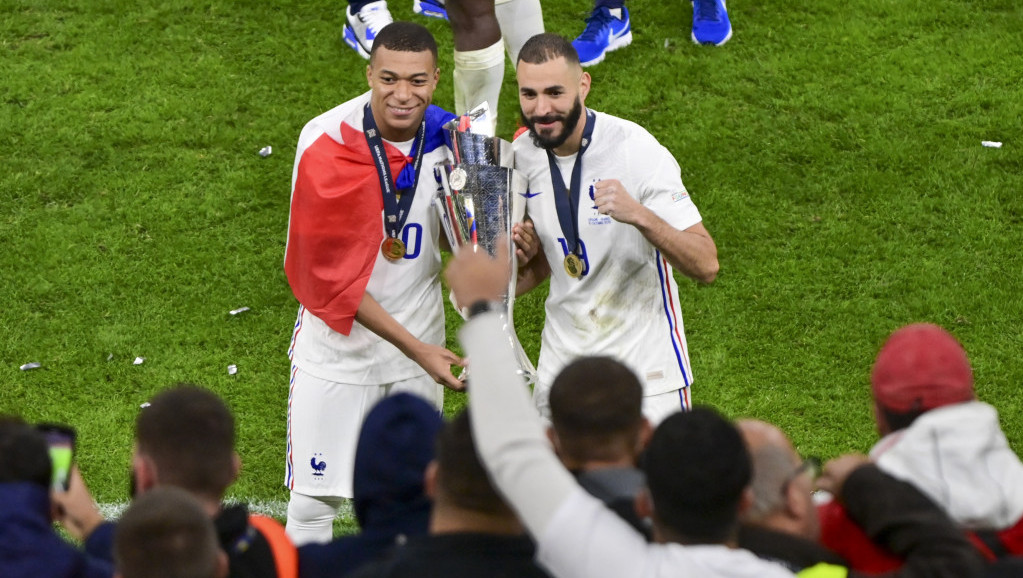 Francuska jedina u Evropi osvojila sve: Benzema se konačno okitio trofejom sa "trikolorima"