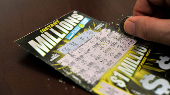 SAD: Penzioner dva puta dobio po dva miliona dolara na lutriji