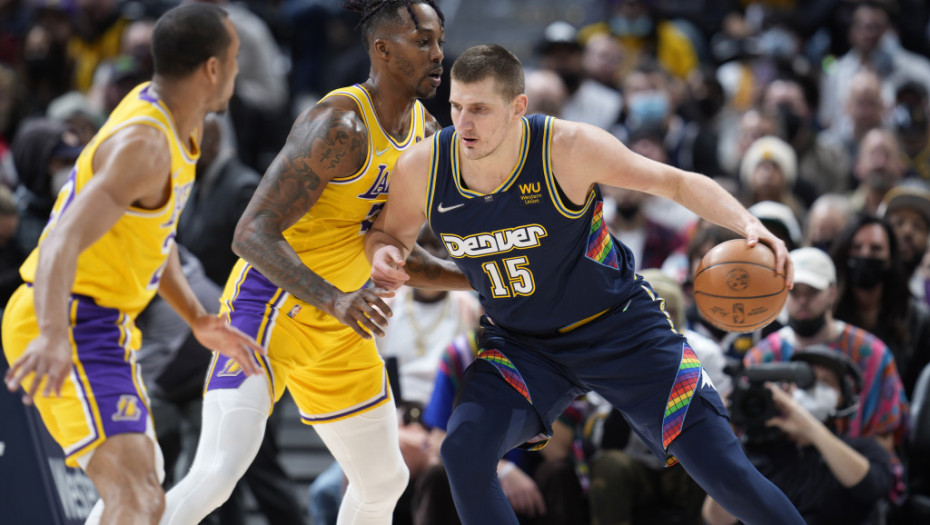 Denver deklasirao Lejkerse 37 razlike: Nikola Jokić tripl-dablom razigrao ceo tim