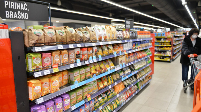 Uredba Vlade Srbije: Potrošaču u jednoj kupovini najviše pet kilograma brašna ograničene cene