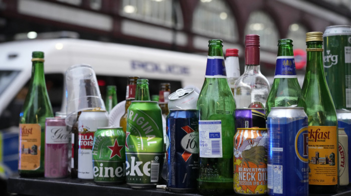 Gotovo polovina mladih Britanaca uopšte ne pije, ali i dalje veliki broj starijih ima problem sa alkoholom