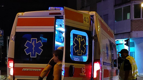 Tri osobe poginule u udesu kod Preševa: Vozilo sa migrantima sletelo sa puta, među povređenima i dete