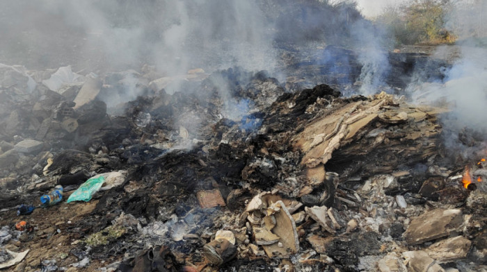 Požar na deponiji Duboko u Užicu, inspektori zaštite životne sredine na terenu