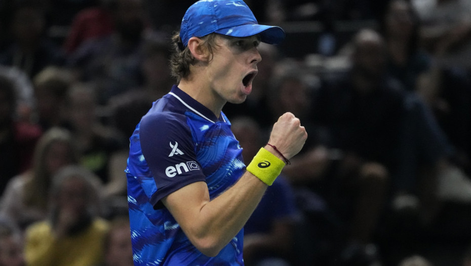 De Minaur eliminisao Danila Medvedeva na Mestersu u Parizu