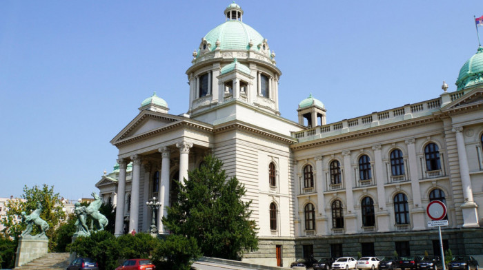 Ekspoze Miloša Vučevića, pa izbor nove Vlade Srbije: 25 ministarstava, 31 član i čak 10 žena