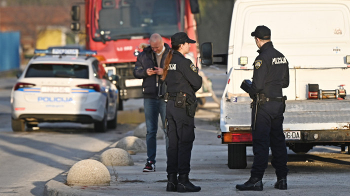Saobraćajna nesreća u Hrvatskoj: Tri osobe poginule, policija proverava identitet povređenih