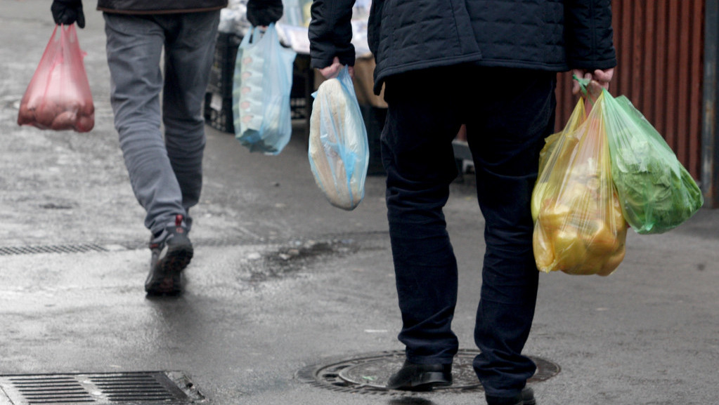 U Crnoj Gori od danas zabranjena upotreba plastičnih kesa i plastike za jednokratnu upotrebu, kazne i do 40.000 evra