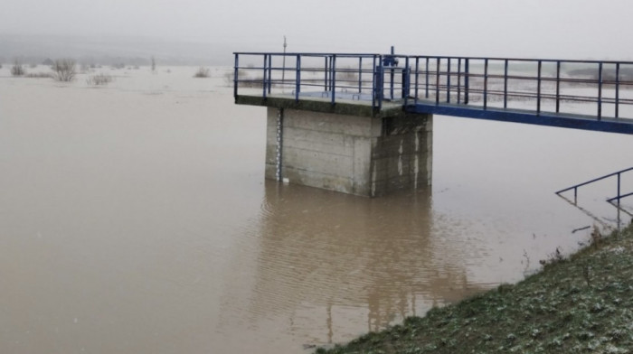 Vodostaj Save drastično porastao, u Sloveniji sneg dostigao ponegde 32 centimetra