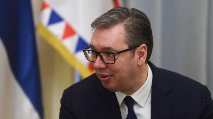 Vučić čestitao Božić vernicima koji slave po gregorijanskom kalendaru