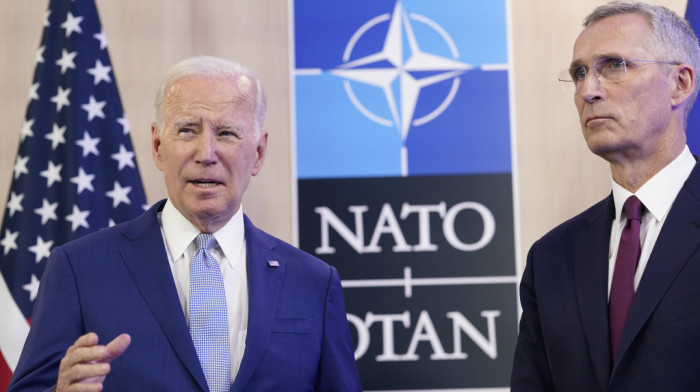 Politiko: Saveznici NATO-a zabrinuti zbog Bajdenove starosti i sposobnosti