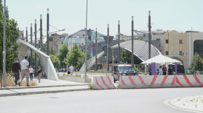 "Idealan za dizanje tenzija": Da li će uskoro biti pušten u saobraćaj most na Ibru koji deli severnu i južnu Mitrovicu