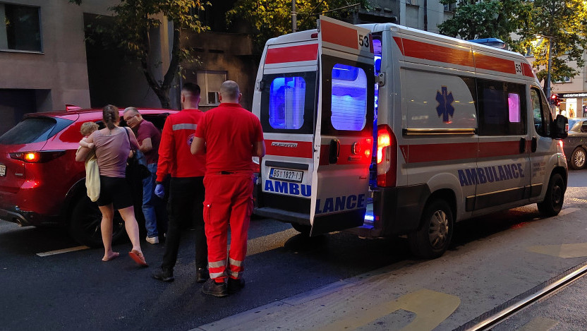 Napad nožem na Paliluli: Muškarac prevezen u Urgentni centar, policija privela osumnjičenog