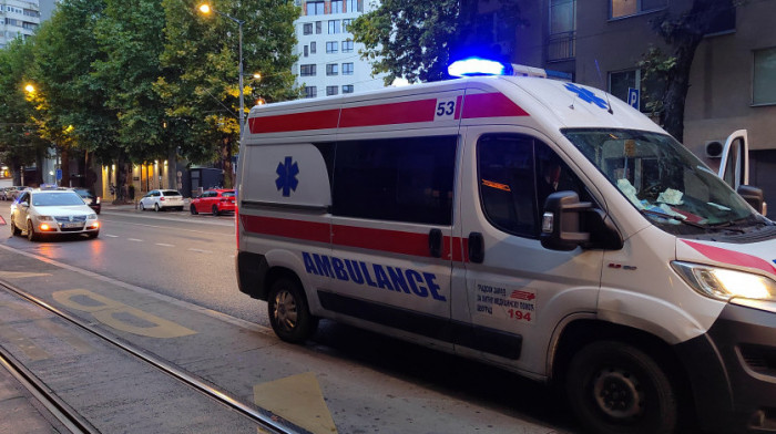 Noć u Beogradu: Žena povređena u saobraćajnoj nezgodi u Bulevaru Vudroa Vilsona