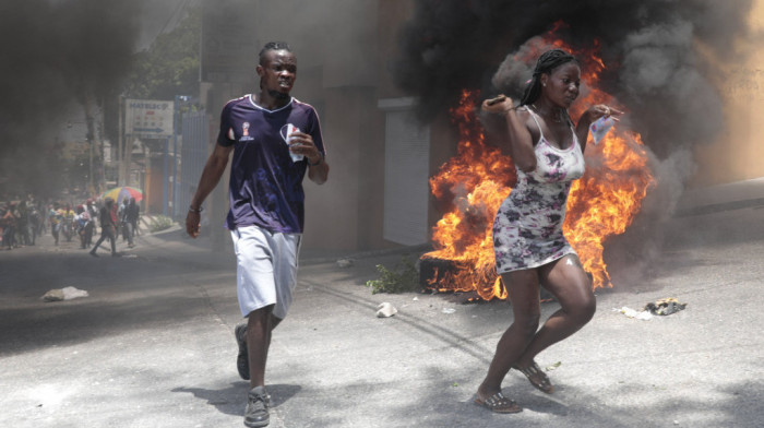 Neprekidni talas nasilja na Haitiju primorao deo osoblja UN da napusti ostrvo