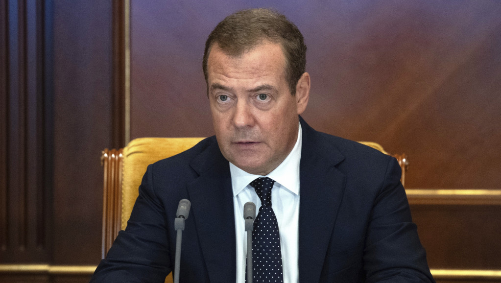 Medvedev pozvao Francusku da pritvori Zakerberga nakon hapšenja Durova