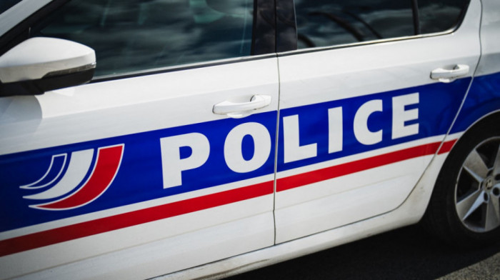 Priveden muškarac koji je izbo dve devojčice u blizini škole u Francuskoj: Napadač u par navrata boravio na psihijatriji