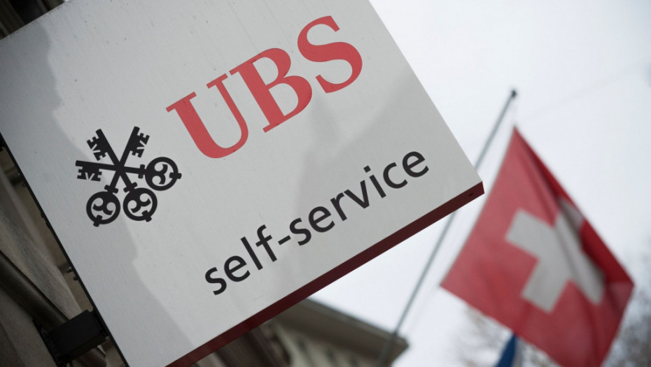 Švajcarski UBS ukinuo više od 10.000 radnih mesta od preuzimanja Kredi Svisa u 2023.