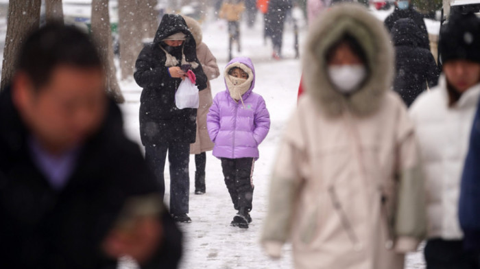 Snežna mećava na severu Kine:  U Pekingu zatvorene škole, železnički saobraćaj obustavljen