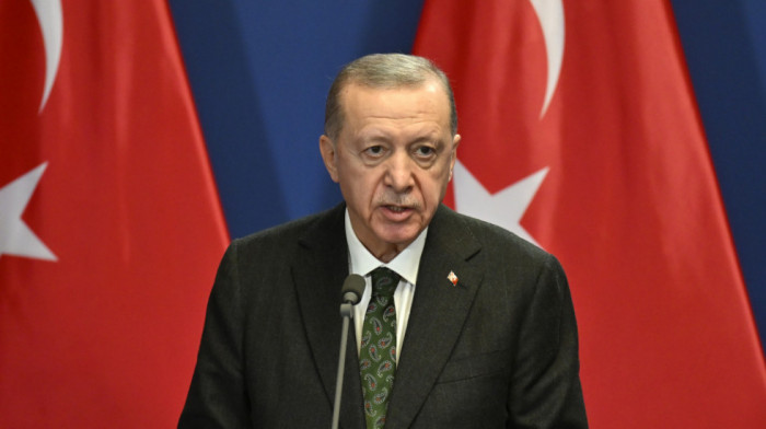 Erdogan pozvao Nemačku da ukine ograničenja za odbrambenu industriju