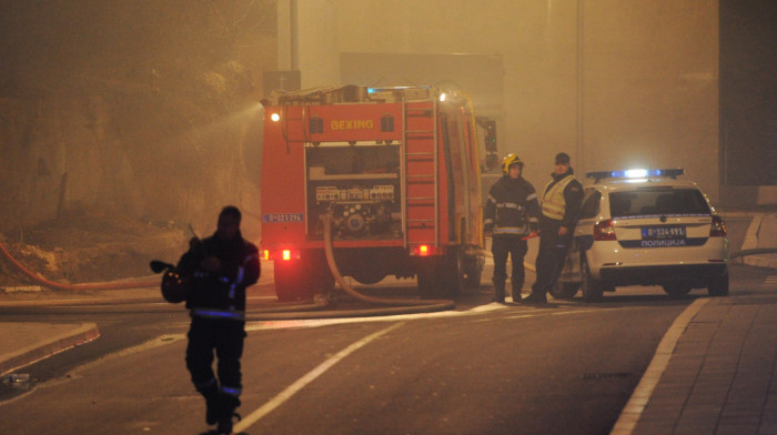 Veliki požar kod Odžaka: Gori porodična kuća, na terenu pet vatrogasnih vozila