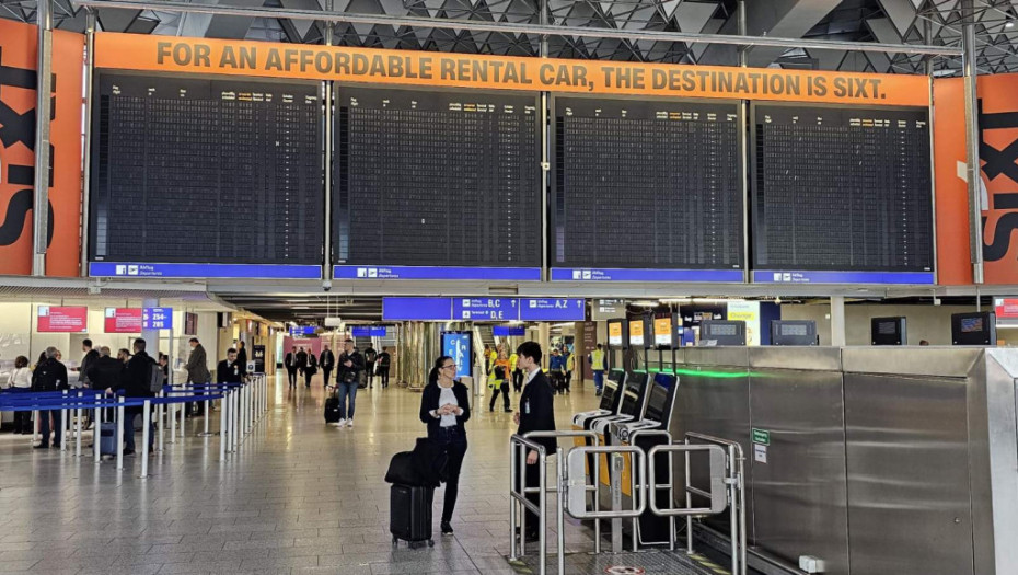 Aerodrom u Frankfurtu ponovo otvoren nakon protesta klimatskih aktivista