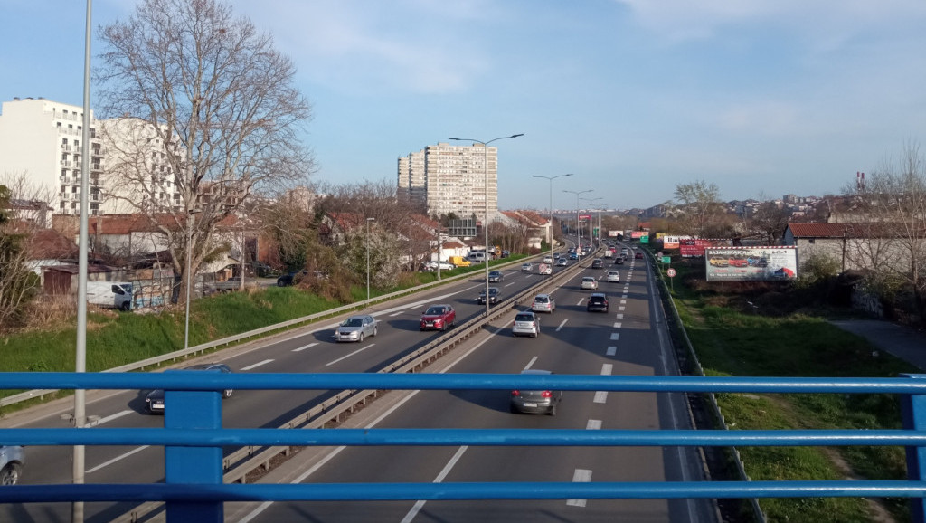 Danas će vožnja biti uživanje: Uslovi su dobri, pojačan saobraćaj samo ka izletištima, pazite na pešake i motoriste