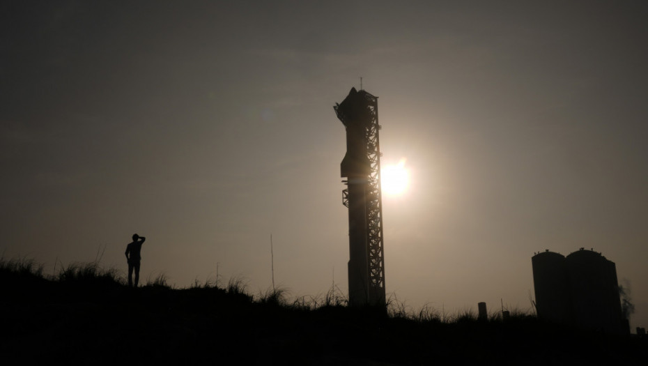 Odložena SpaceX svemirska misija: Otkriveno da iz novih svemirskih odela posade curi helijum