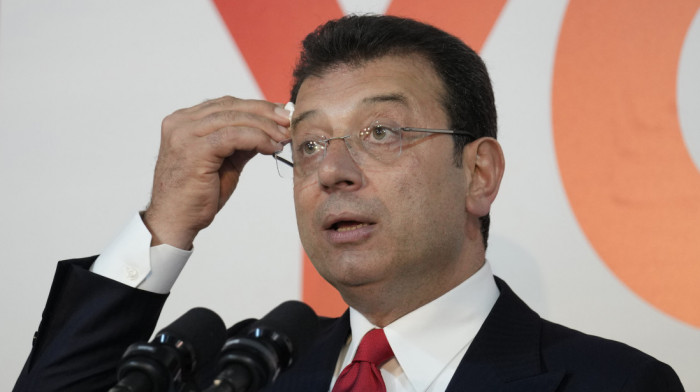 Turski sud doneo odluku da Imamoglu ostaje u pritvoru do početka suđenja