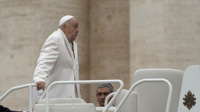 Papa se sastaje sa komičarima iz celog sveta: "Često se molim da mi Bog podari smisao za humor"