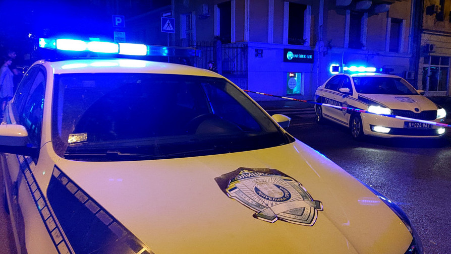 Tuča oko parkinga u Novom Pazaru: Uhapšena četiri muškarca, pronađeni pištolj i britva