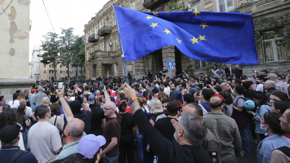 Ključa u Tblisiju: Osnivačl dobrotvornih organizacija u strahu od zakona o stranim agentima