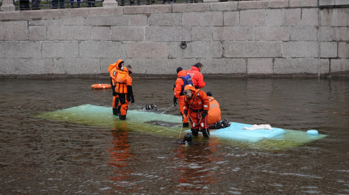 Autobus upao u reku kod Sankt Peterburga: Poginulo četvoro putnika, pojavio se i snimak nesreće