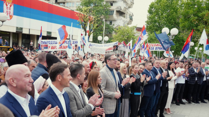 Vučić: U narednih deset dana pred nama velika i važna bitka za Srbiju