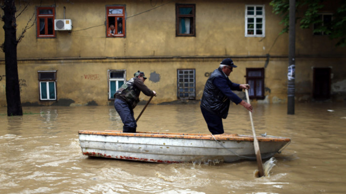 MUP o nevremenu koje je pogodilo Srbiju: Moguće izazivanje bujičnih poplava, ugrožena bezbednost ljudi i životinja