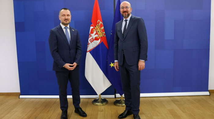 Mišel primio akreditivna pisma ambasadora Srbije pri EU Danijela Apostolovića