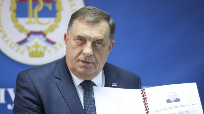 Dodik: Nije tačno da ne postoji pravni osnov za razdruživanje BiH