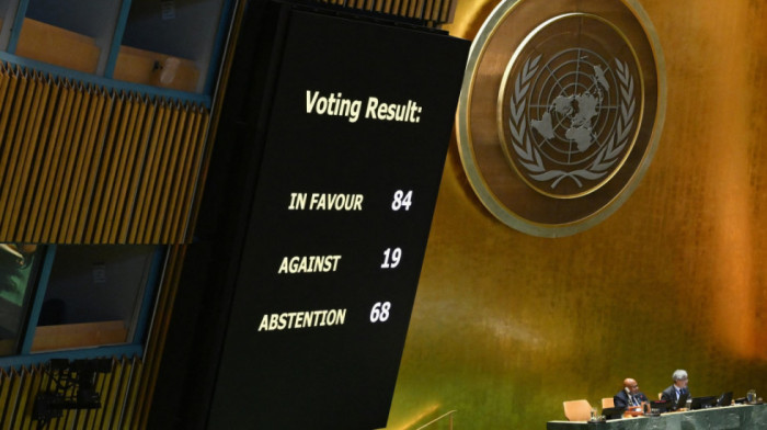 Nižu se reakcije na usvajanje rezolucije o Srebrenici: Kako je ko glasao?