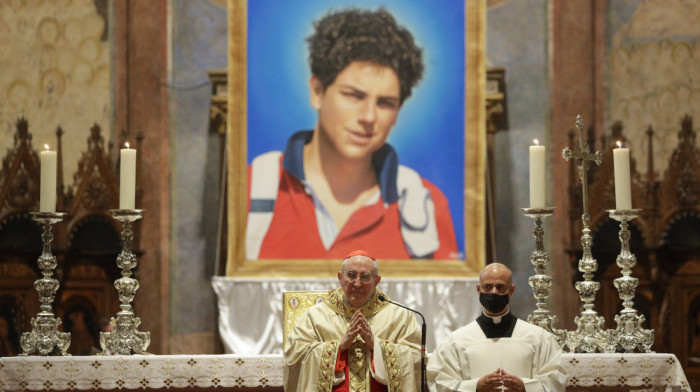Papa Franja otvorio put da tinejdžer "Božji influenser" bude proglašen za sveca