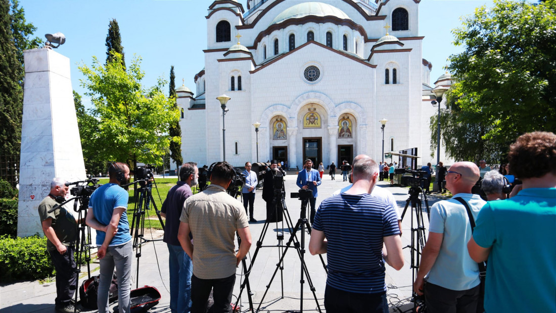 Šapić: Danas uklanjanje nelegalnih splavova od Brankovog mosta ka Ušću