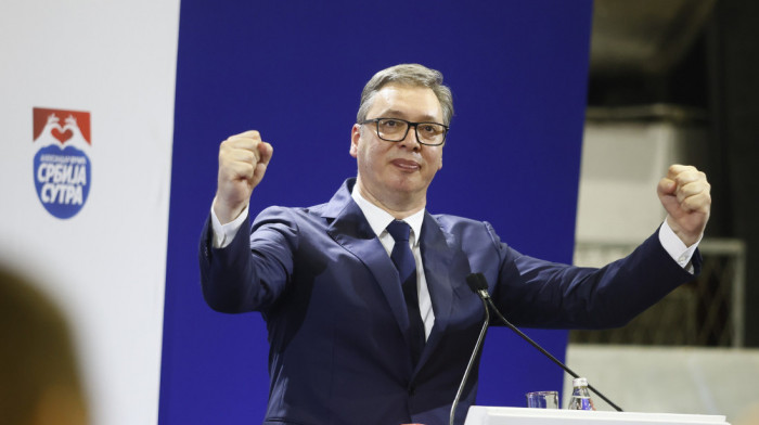 Vučić na predizbornom skupu koalicije oko SNS u Beogradu: Izađite na izbore, mnogo novca je ubačeno da se sruši Srbija