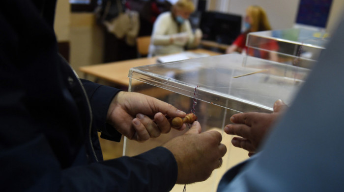 Timovi opozicije proveravaju izborni materijal u Nišu, GIK posle toga ima 24 sata da odgovori na primedbe