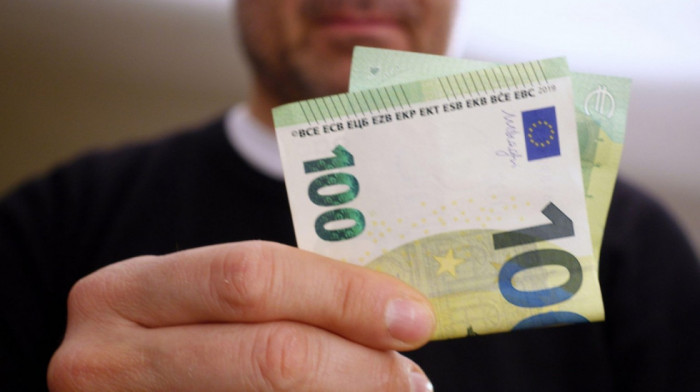 Na internetu se pojavili lažni pozivi za prijavu za pomoć od 100 evra, Ministarstvo: Ne ostavljajte podatke sa kartica