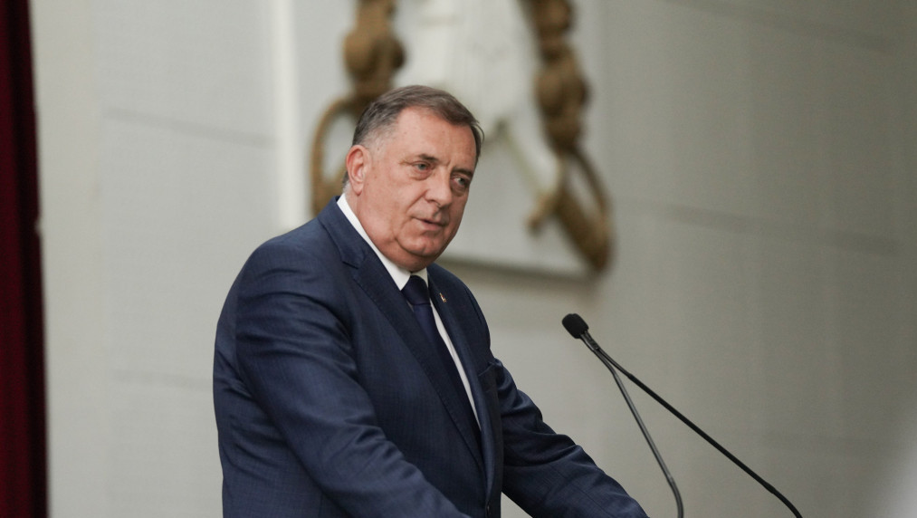 Dodik: Savet za sprovođenje mira u BiH je "društvance bez smisla i osnova"