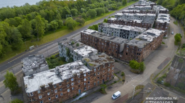 "Britanski Černobilj": U napuštenom naselju u Škotskoj stanovi se prodaju za 8.000 evra
