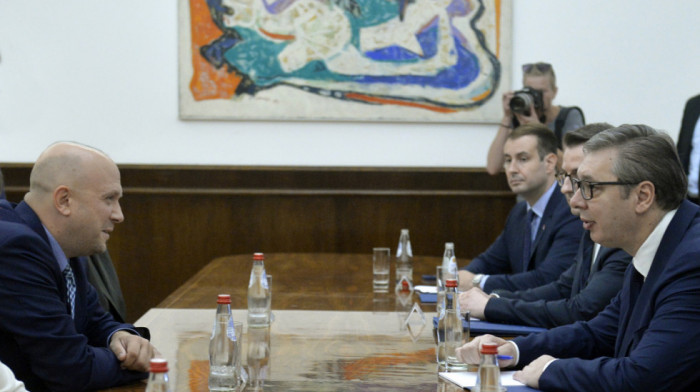 Vučić sa Zaracinom o neispunjenim dogovorima o bezbednosti Srba na KiM i formiranju ZSO