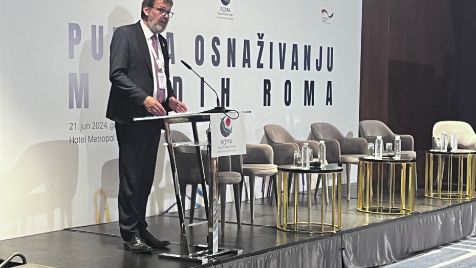 Žigmanov: Nastavićemo podršku inkluziji Roma, posebno u obrazovanju