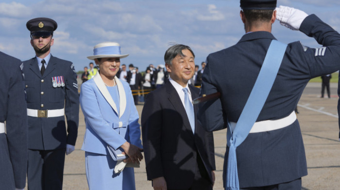 Japanski car Naruhito stigao u zvaničnu posetu Velikoj Britaniji: Sastanak sa kraljem, ali ne i sa premijerom