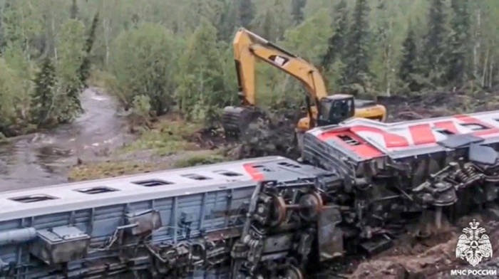Železnička nesreća na severu Rusije: Tri osobe stradale, povređeno više od 40 ljudi