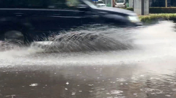 Sever Italije pogodilo nevreme, zaustavljen železnički saobraćaj, zatvorene škole